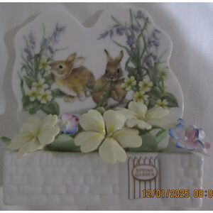 Royal Albert England 1987 Country Walk Collection bunny rabbits flowers Easter